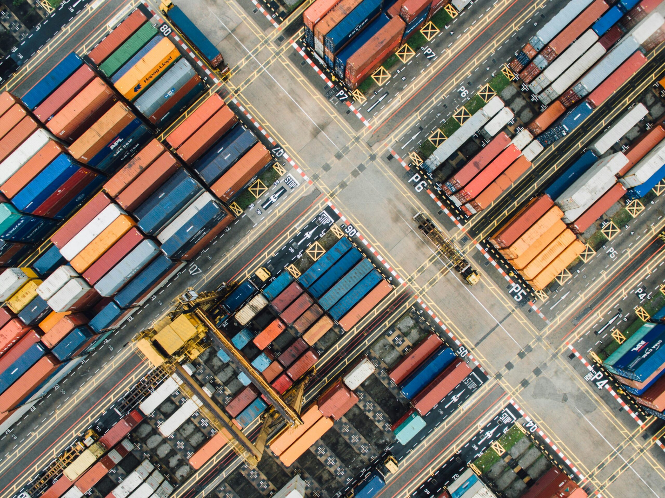 Image showing the logistics of shipping containers in the port.